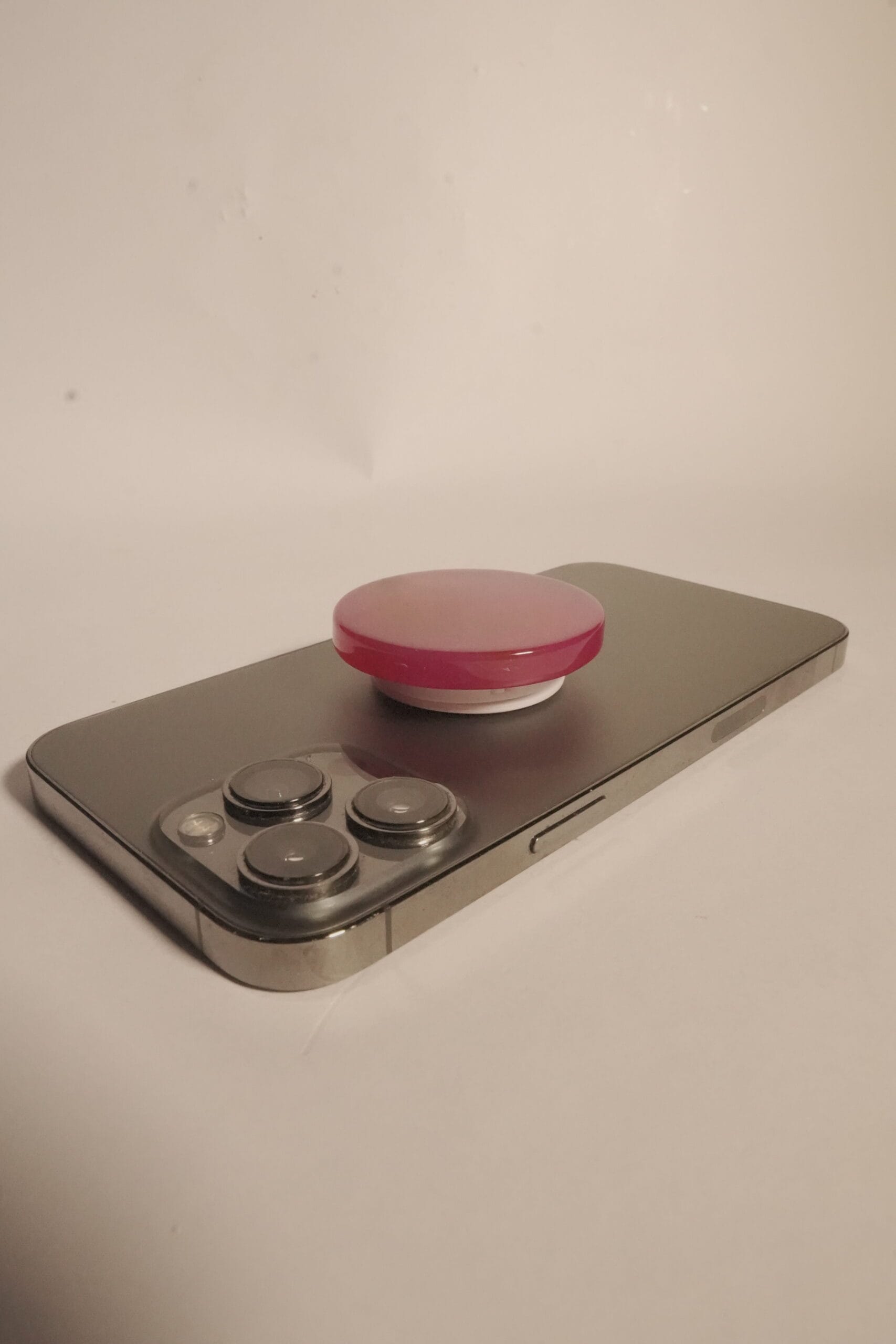 SUPORTE PARA CELULAR DE ÁGATA GEODADA